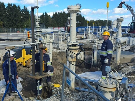 GAS STATIONS AND PLANTS